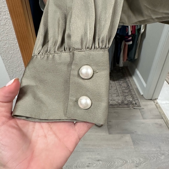 Zara Women's Olive Wrap Top with Pearl Buttons - Picture 3 of 4
